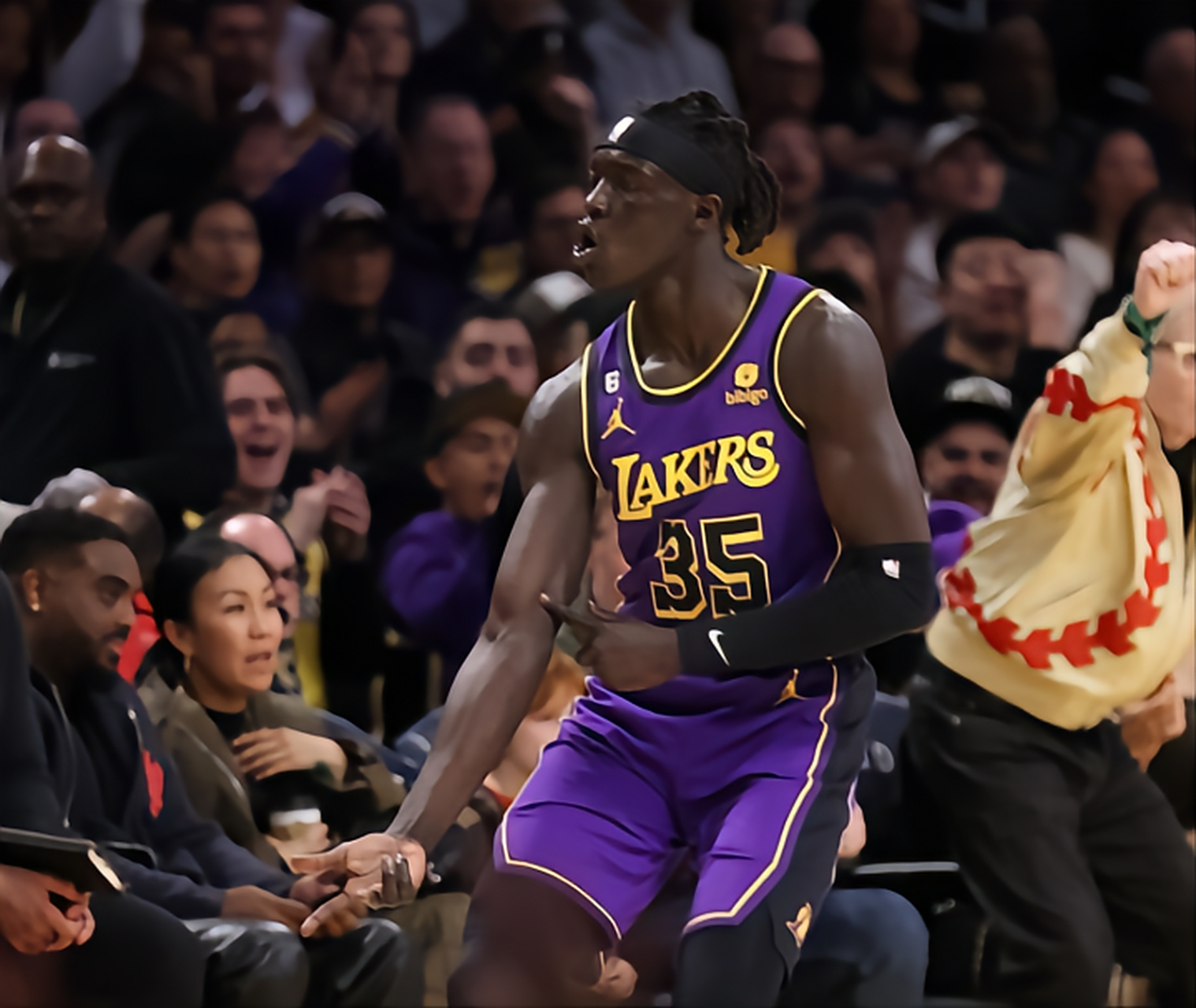 9体育 NBA快船VS勇士之战 